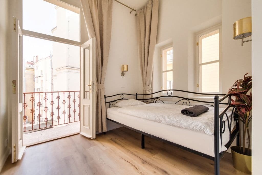 flat to rent, 103 m², Křižovnická, Prague, Prague