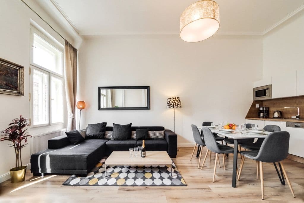 flat to rent, 103 m², Křižovnická, Prague, Prague