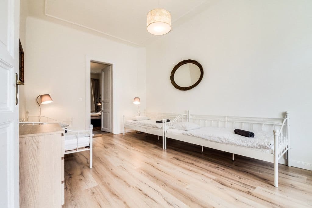 flat to rent, 103 m², Křižovnická, Prague, Prague