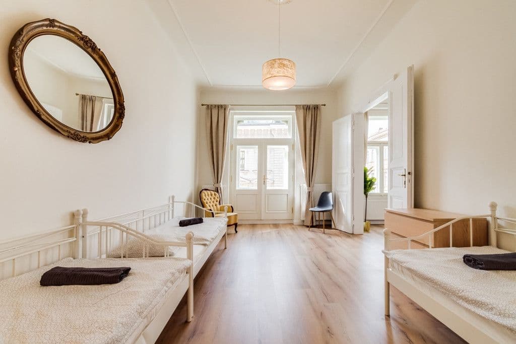 flat to rent, 103 m², Křižovnická, Prague, Prague