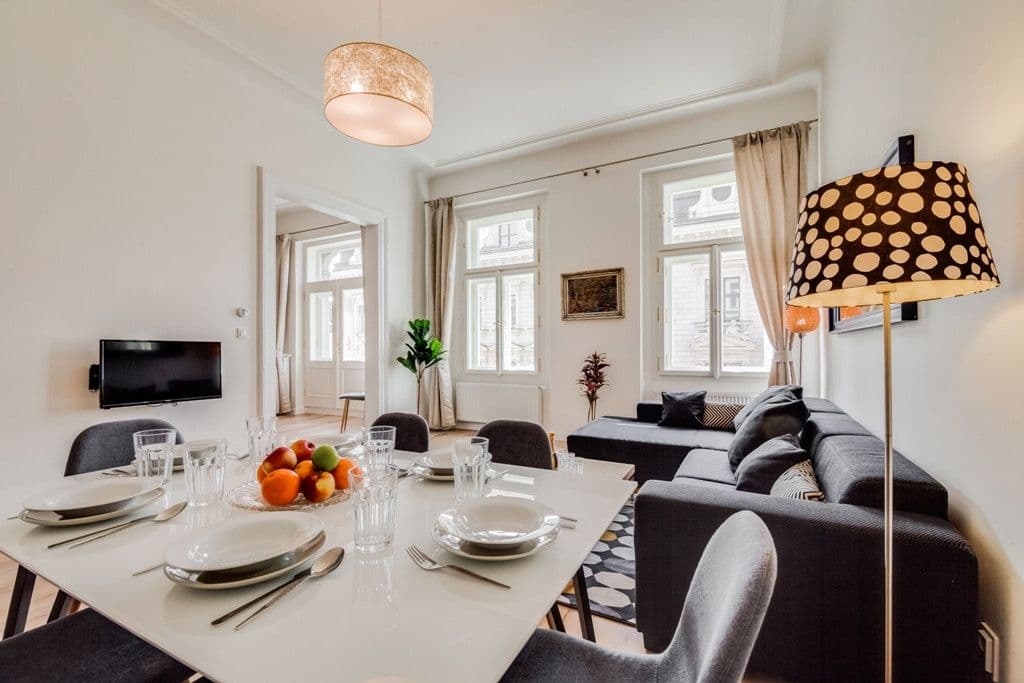 flat to rent, 103 m², Křižovnická, Prague, Prague