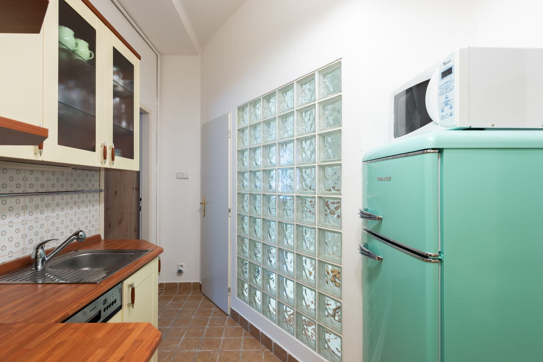 flat to rent, 47 m², Hartigova, Prague, Prague