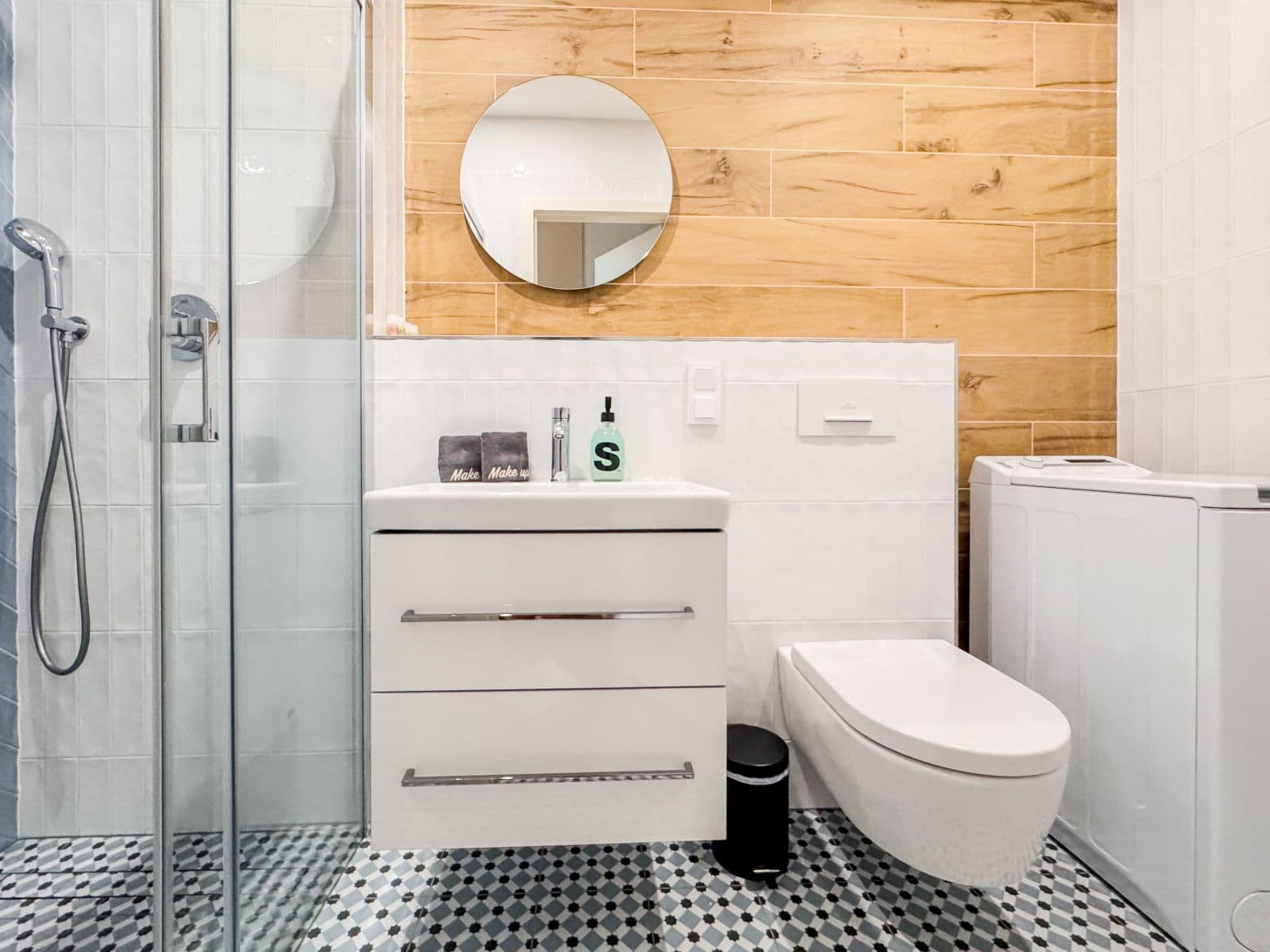 flat to rent, 55 m², Na Výšinách, Prague, Prague