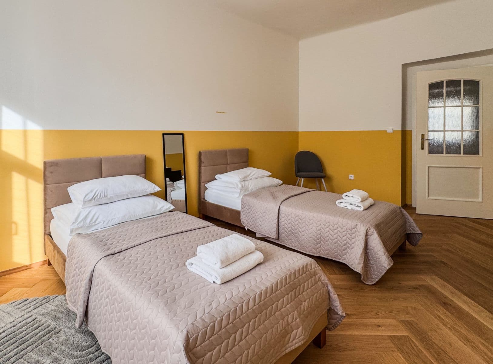 flat to rent, 120 m², Šmilovského, Prague, Prague