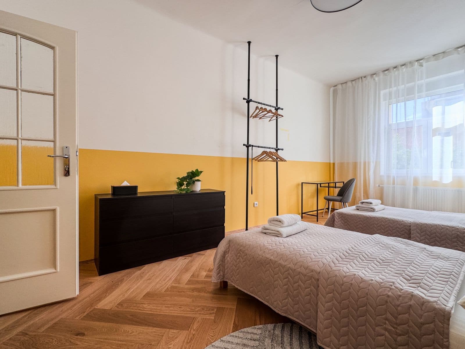 flat to rent, 120 m², Šmilovského, Prague, Prague