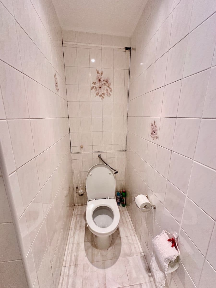 flat to rent, 72 m², Mimoňská, Prague, Prague