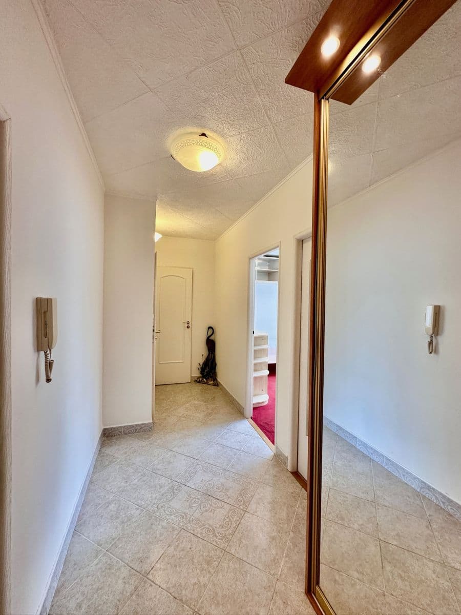 flat to rent, 72 m², Mimoňská, Prague, Prague