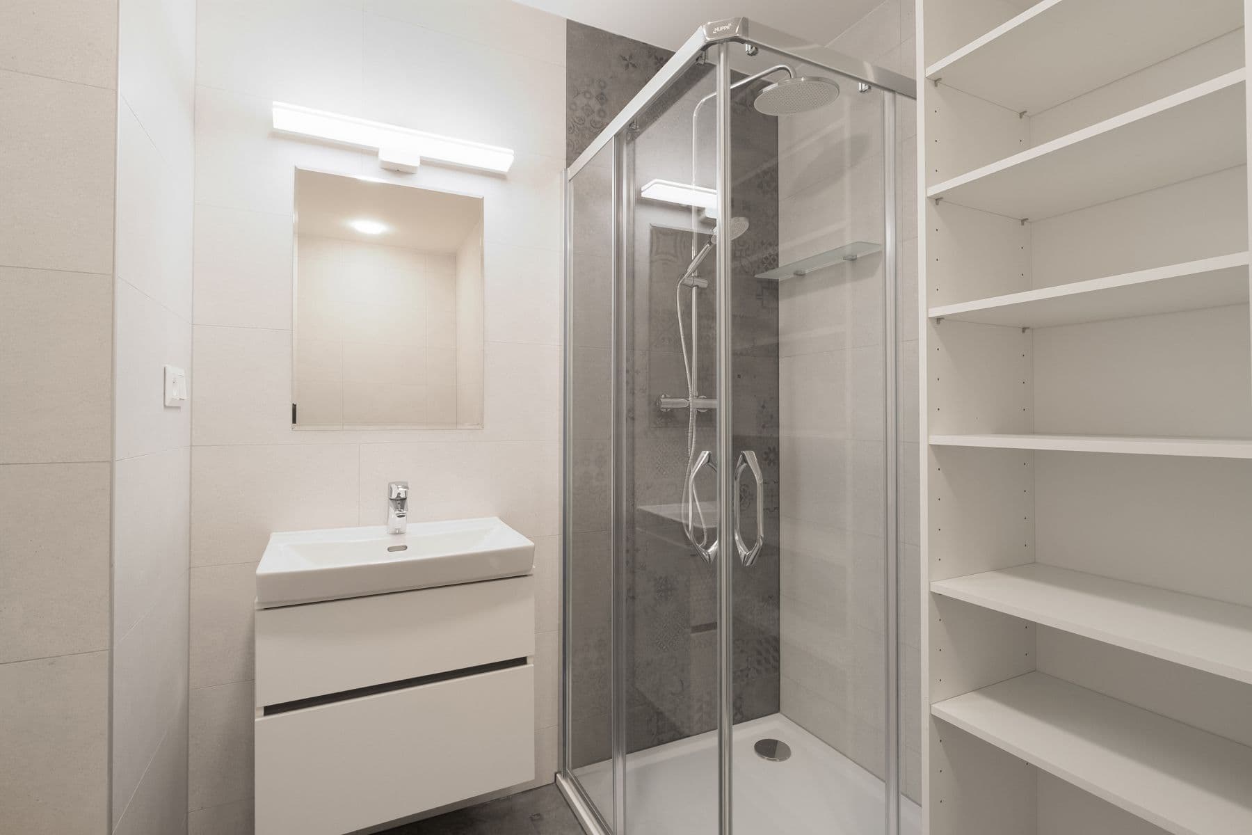 flat to rent, 45 m², Veletržní, Prague, Prague