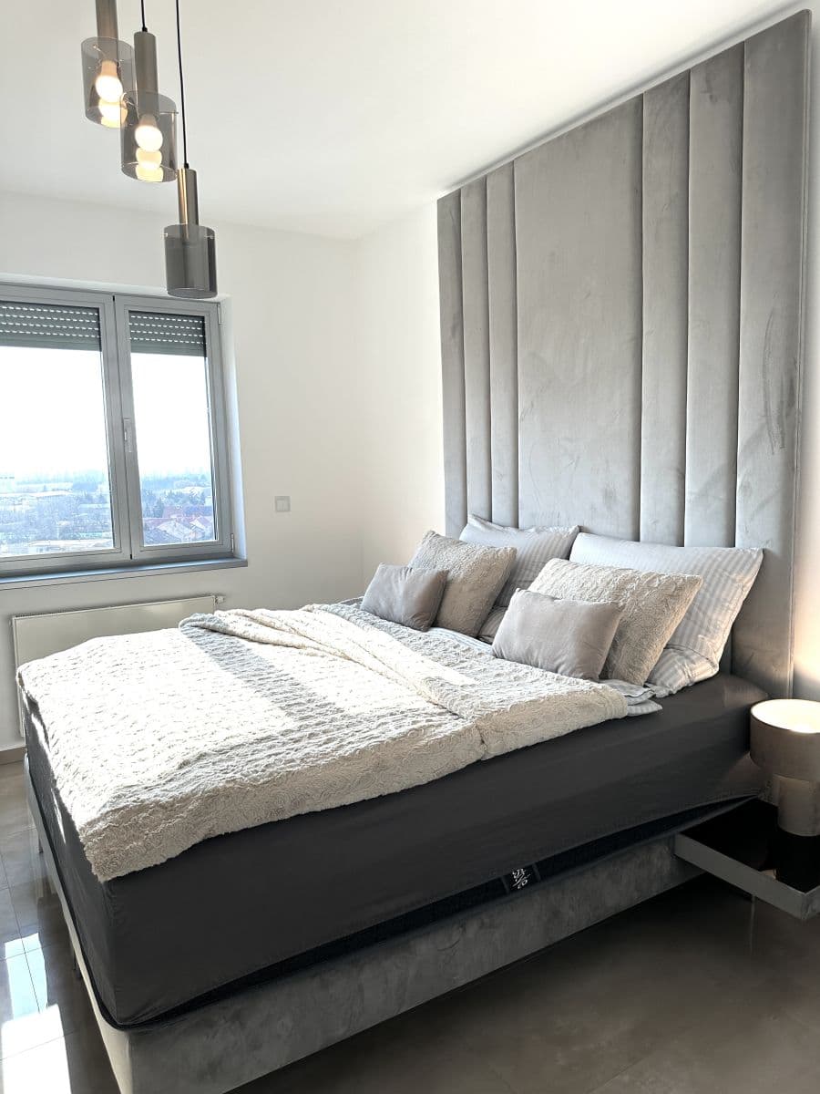 flat to rent, 230 m², Štúrova B, Senec, Bratislavský Region