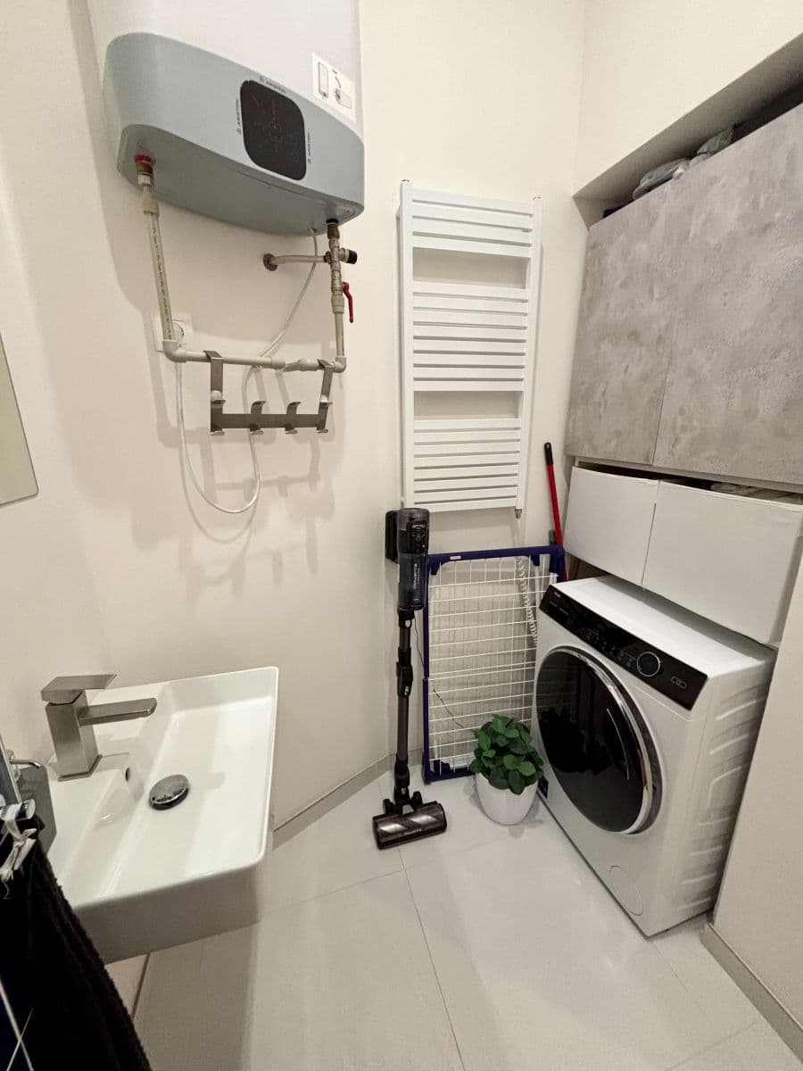 flat to rent, 45 m², Zenklova, Prague, Prague