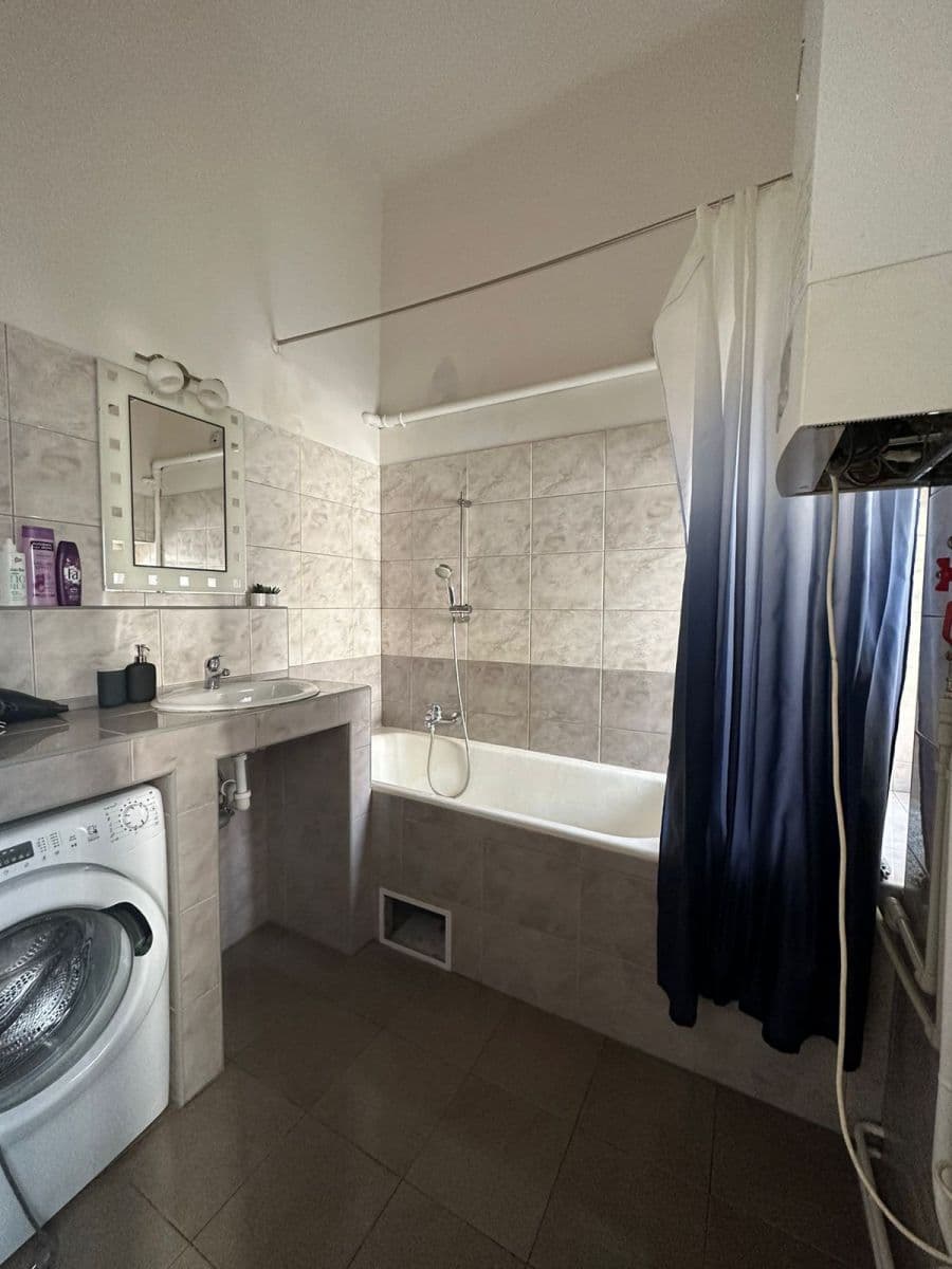 flat to rent, 77 m², Jugoslávská, Prague, Prague