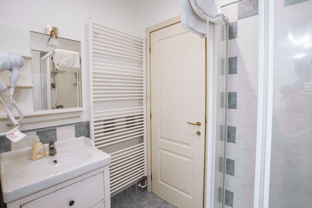 flat to rent, 43 m², Tyršova, Prague, Prague
