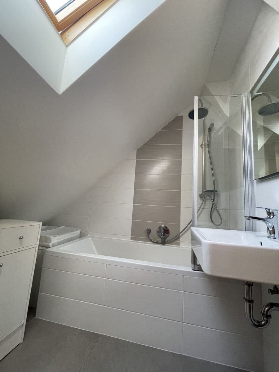 flat to rent, 60 m², Národní obrany, Prague, Prague