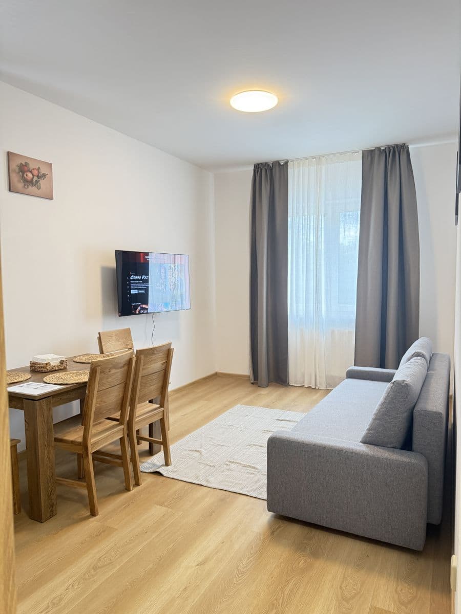 flat to rent, 44 m², Zbraslavská, Prague, Prague