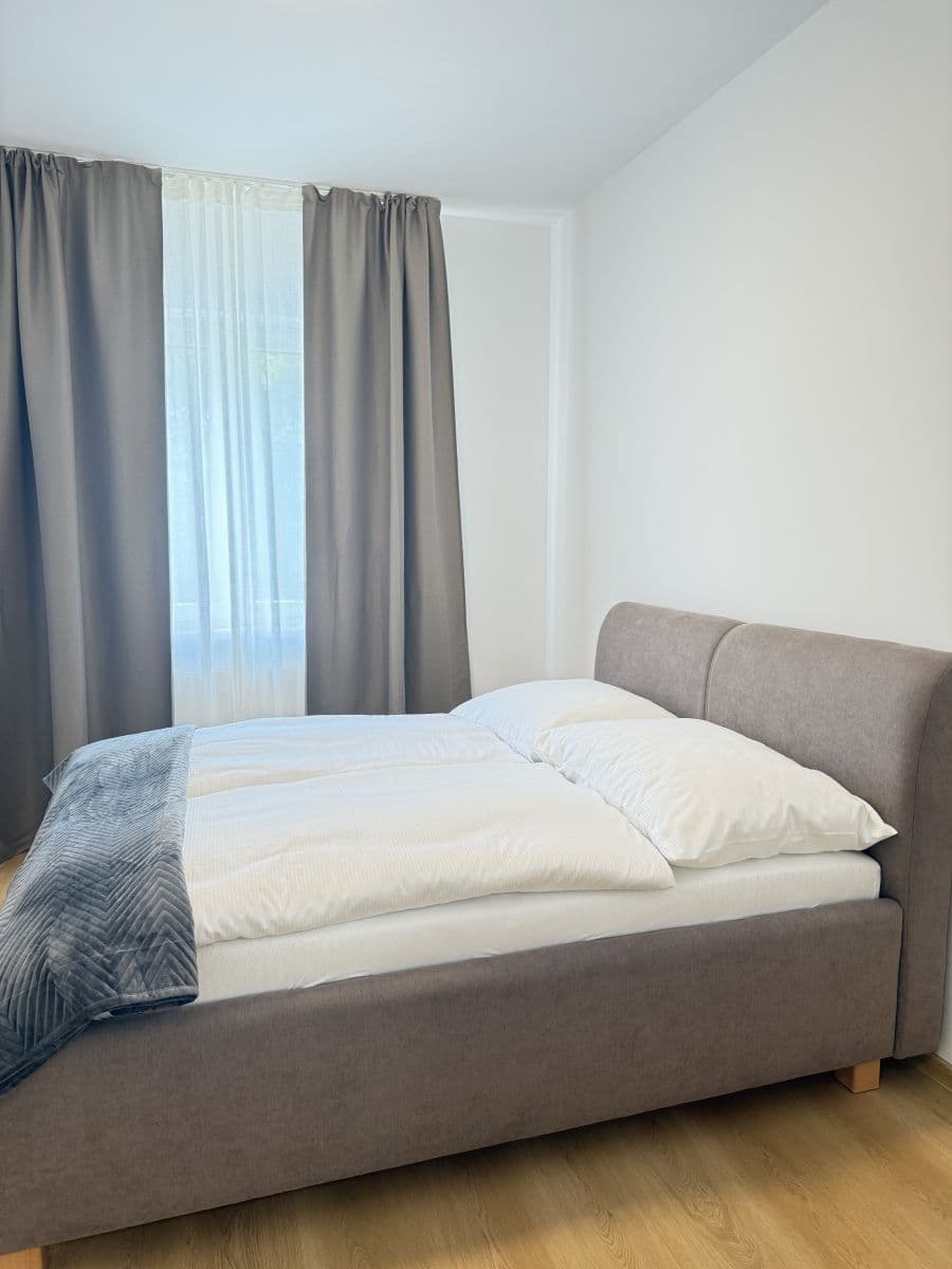 flat to rent, 44 m², Zbraslavská, Prague, Prague