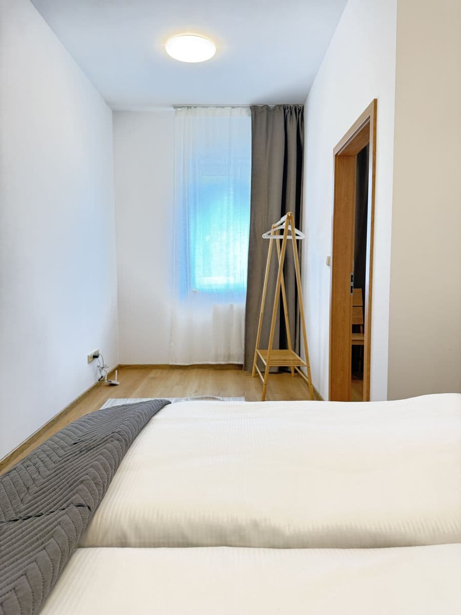 flat to rent, 53 m², Zbraslavská, Prague, Prague