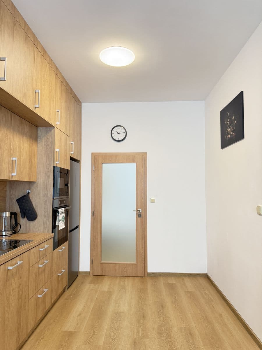 flat to rent, 53 m², Zbraslavská, Prague, Prague