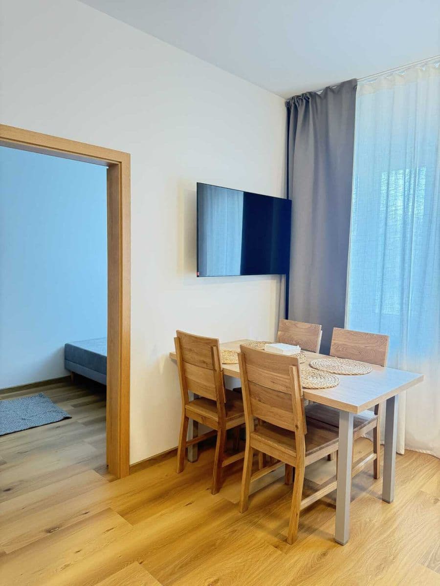 flat to rent, 43 m², Zbraslavská, Prague, Prague