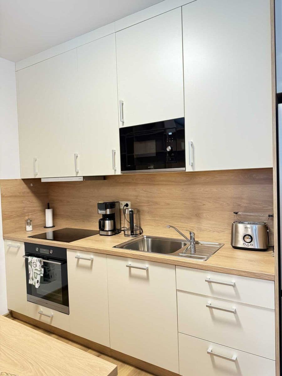 flat to rent, 34 m², Zbraslavská, Prague, Prague
