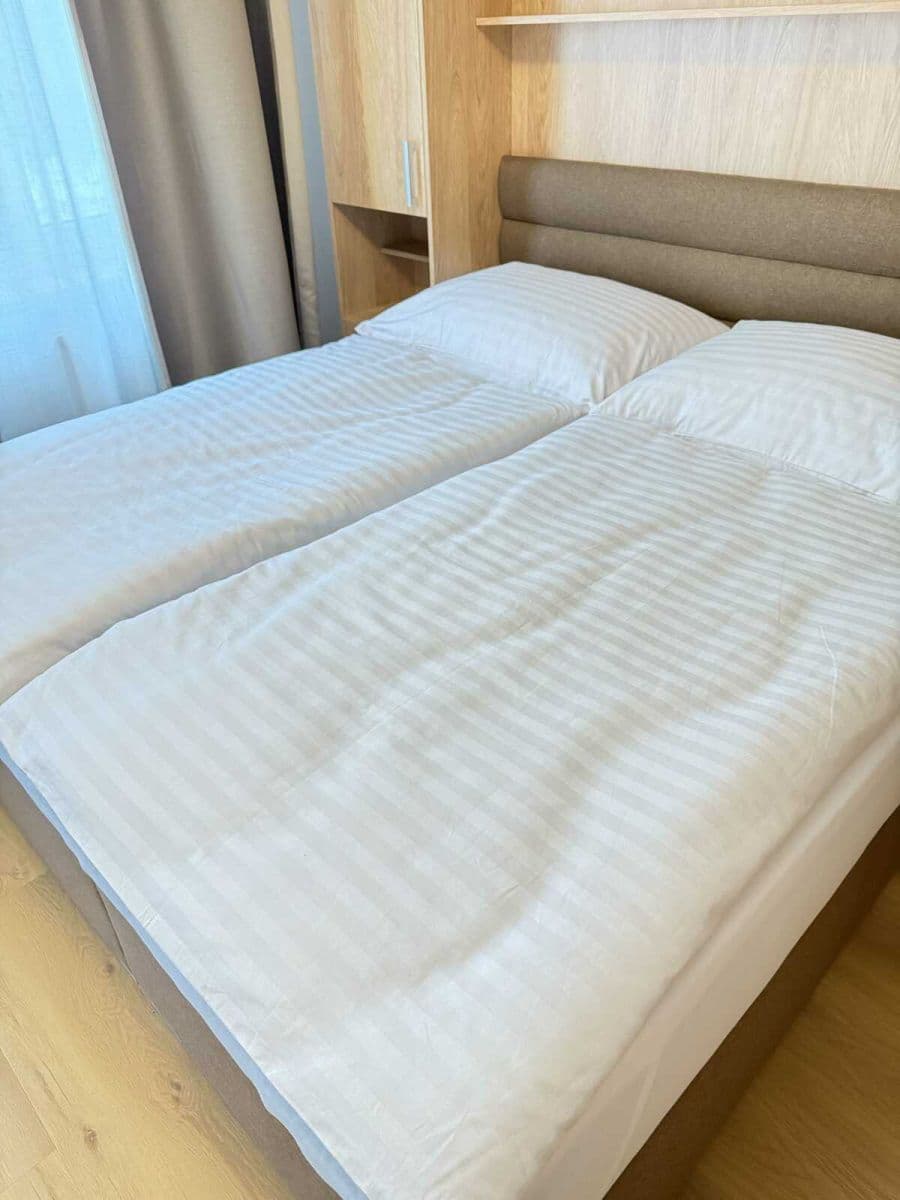 flat to rent, 34 m², Zbraslavská, Prague, Prague