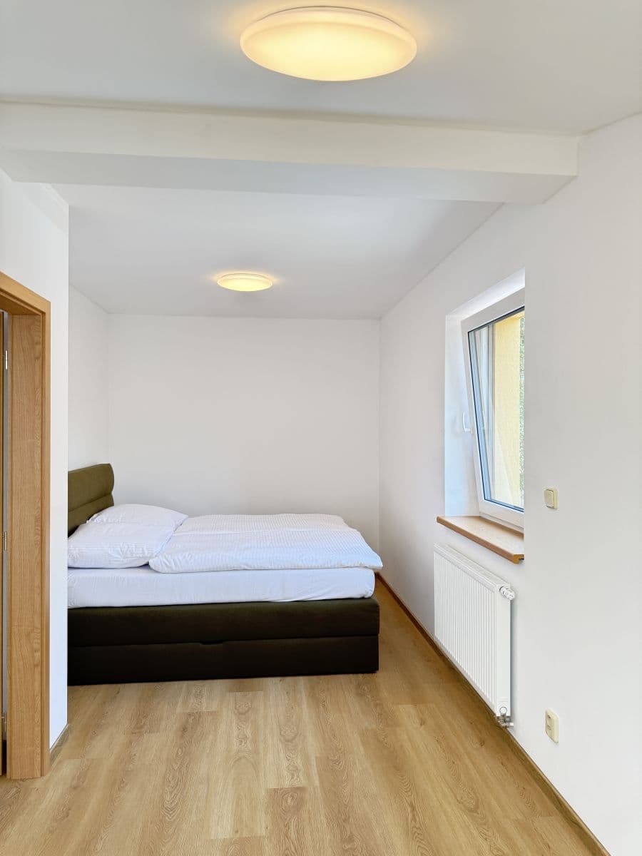flat to rent, 56 m², Zbraslavská, Prague, Prague