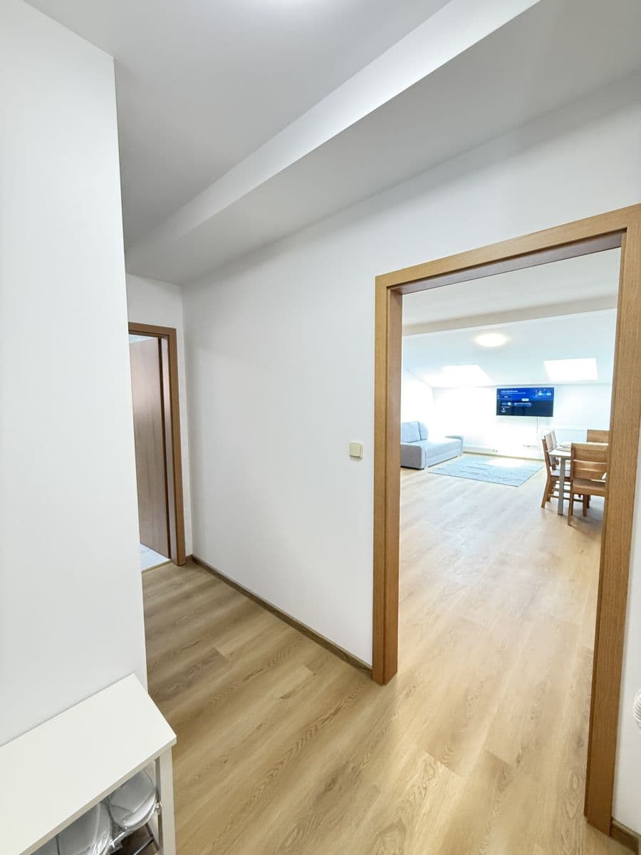 flat to rent, 56 m², Zbraslavská, Prague, Prague