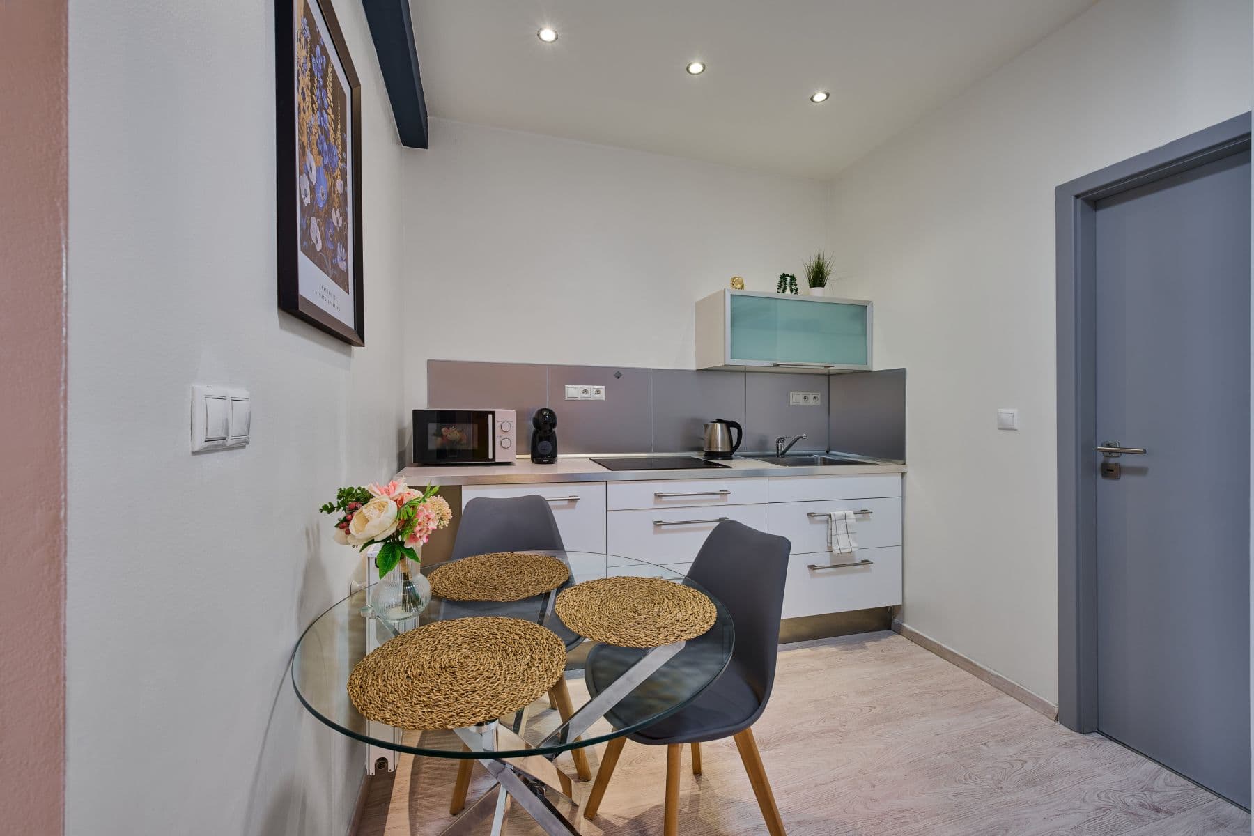 flat to rent, 30 m², Mostecká, Prague, Prague