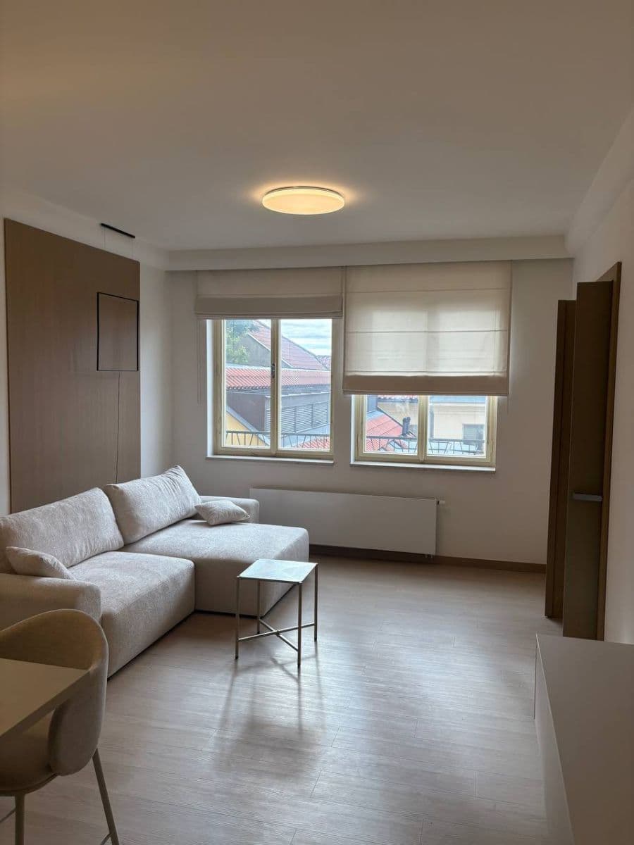 flat to rent, 52 m², Mostecka , Mala Strana, Prague, Prague