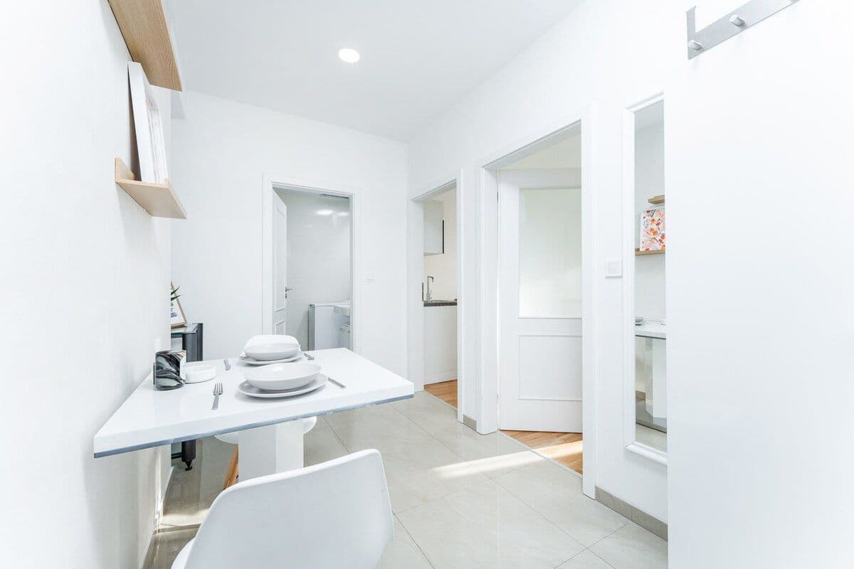 flat to rent, 40 m², Washingtonova, Prague, Prague