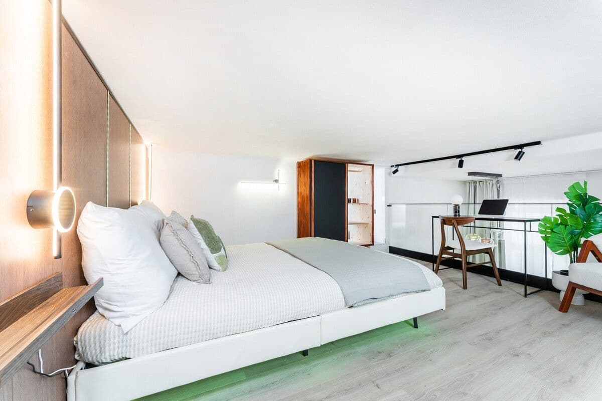 flat to rent, 80 m², U Půjčovny, Prague, Prague