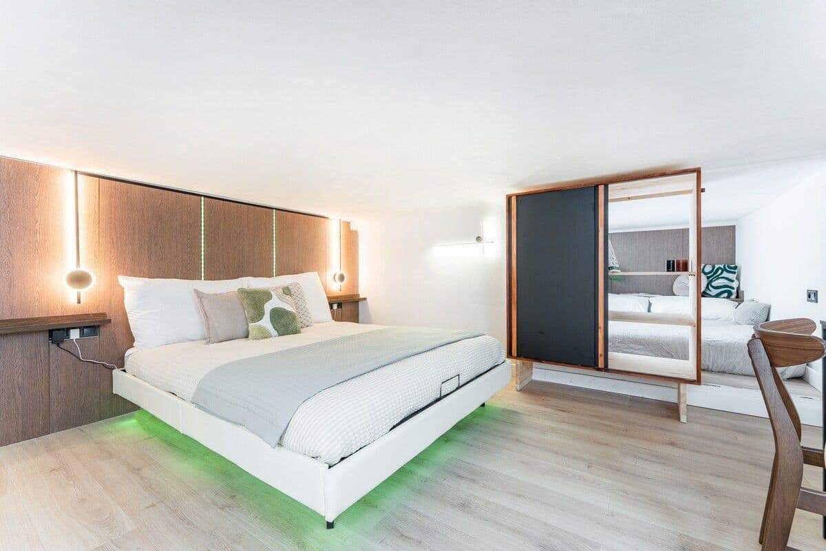 flat to rent, 80 m², U Půjčovny, Prague, Prague