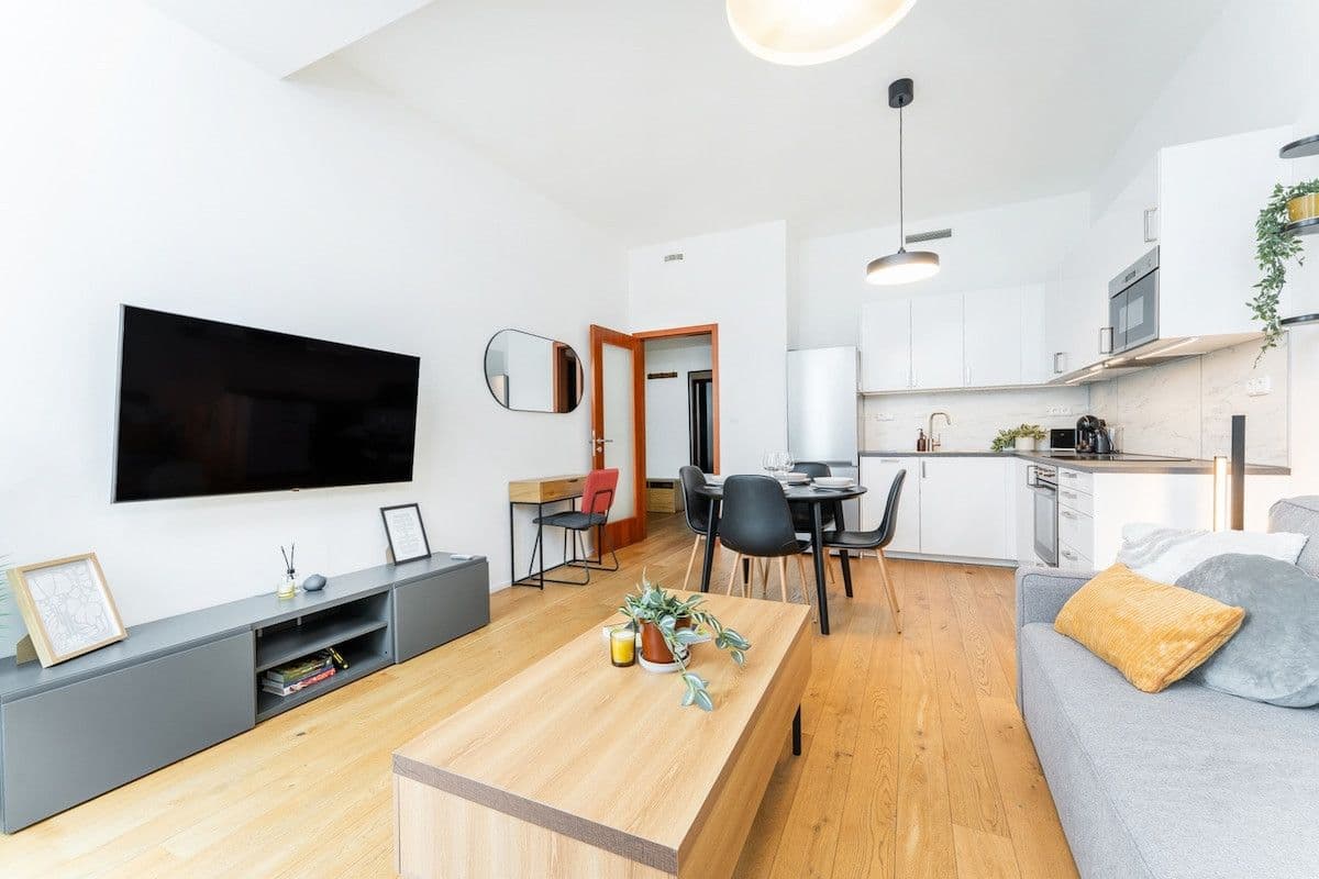 flat to rent, 53 m², Nádražní, Prague, Prague