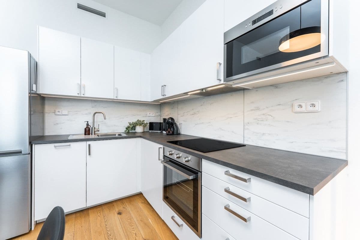flat to rent, 53 m², Nádražní, Prague, Prague