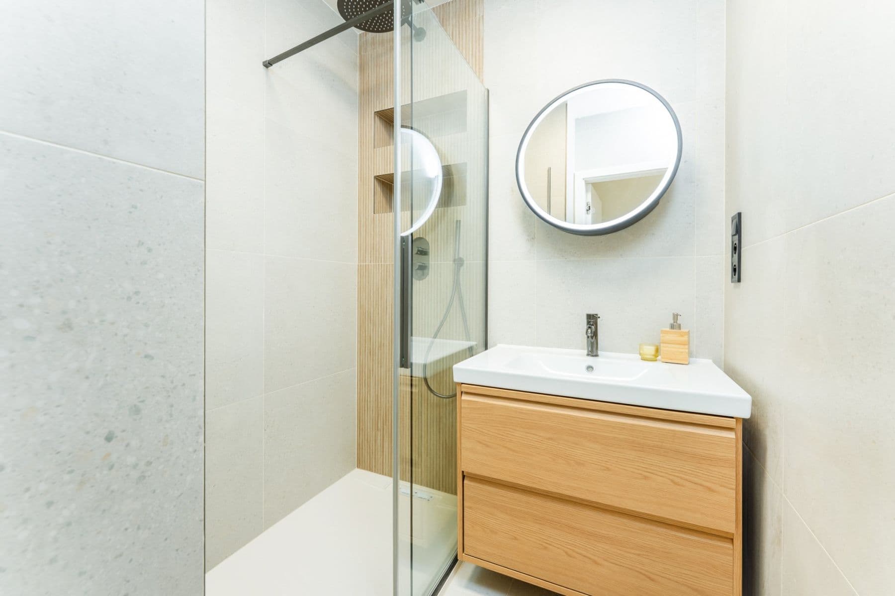 flat to rent, 35 m², Lublaňská, Prague, Prague