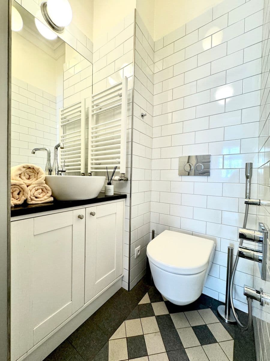 flat to rent, 80 m², Kroftova, Prague, Prague