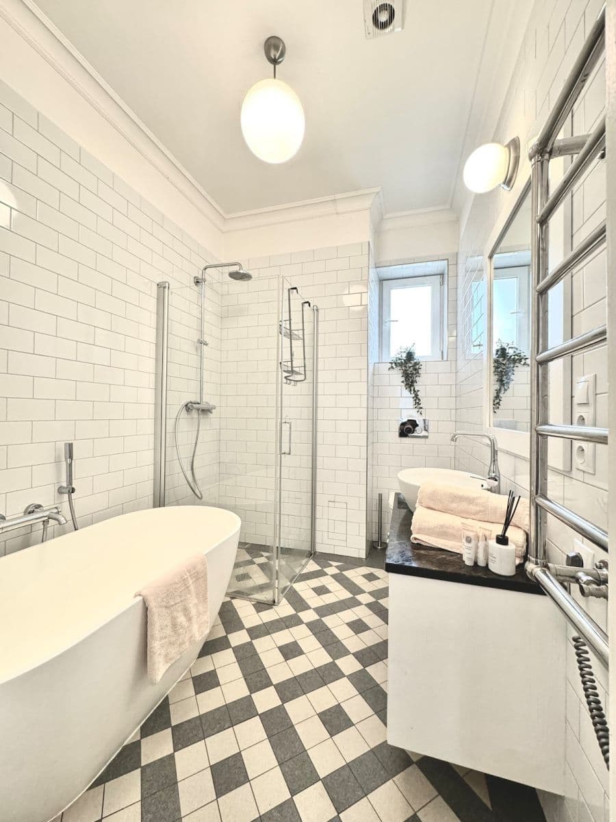 flat to rent, 80 m², Kroftova, Prague, Prague