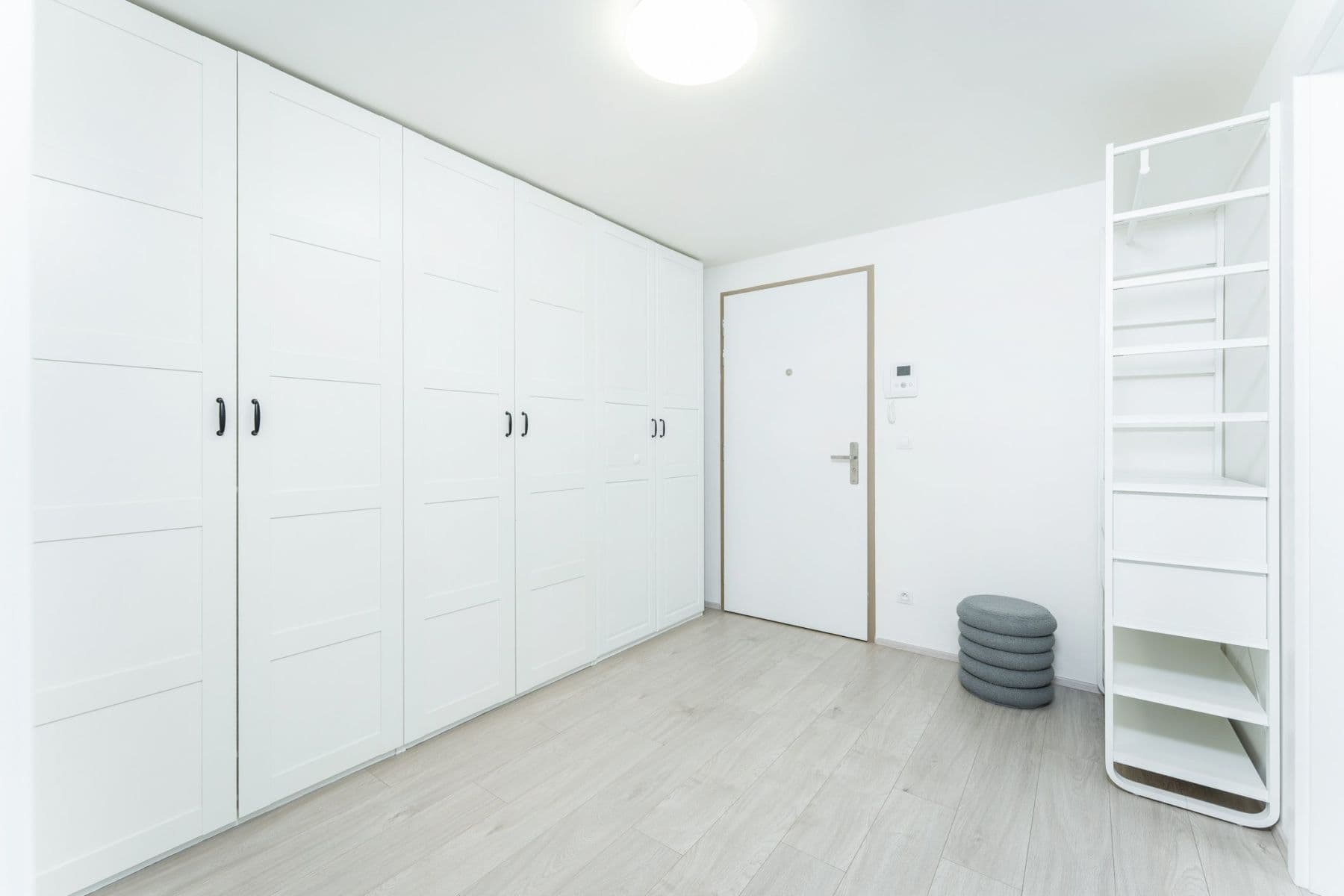 flat to rent, 53 m², V Háji, Prague, Prague