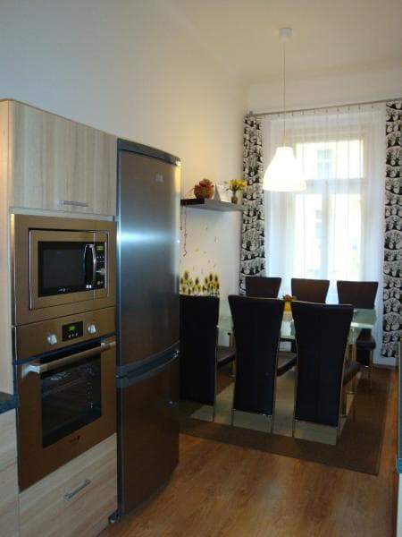 3 bedroom flat to rent, 95 m², Vrázova, Prague, Prague