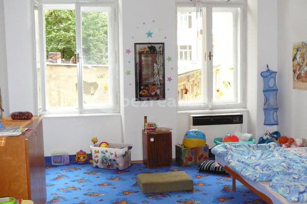 3 bedroom flat to rent, 110 m², Nerudova, Brno