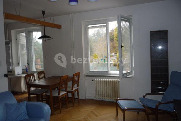 2 bedroom with open-plan kitchen flat to rent, 66 m², Úvoz, Brno, Jihomoravský Region