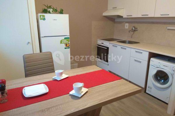 1 bedroom flat to rent, 35 m², Luční, Ivančice, Jihomoravský Region