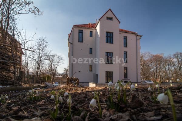 2 bedroom flat to rent, 62 m², Holého, Liberec