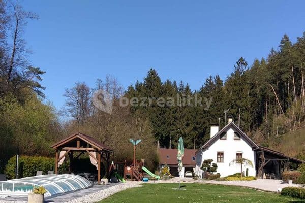 recreational property to rent, 0 m², Česká Bříza