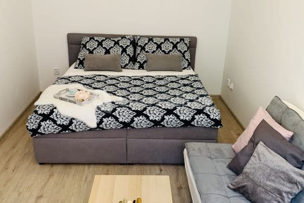 1 bedroom flat to rent, 37 m², Eimova, Brno