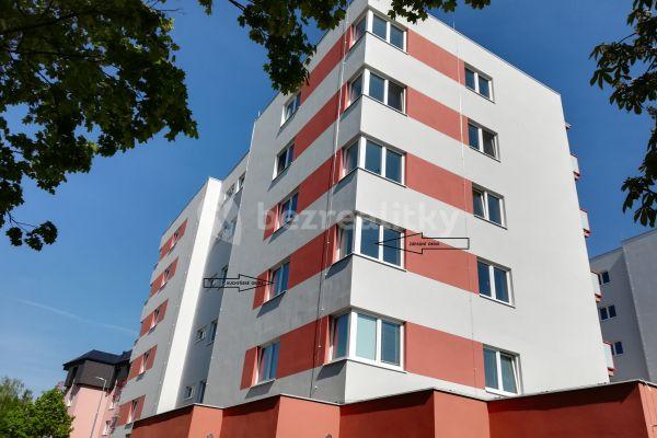 Studio flat to rent, 33 m², Maru Špačkové, Rakovník, Středočeský Region