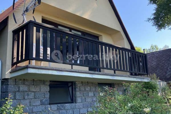 recreational property to rent, 0 m², Maletice