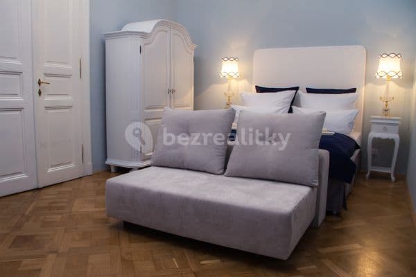 2 bedroom flat to rent, 67 m², Balbínova, Prague