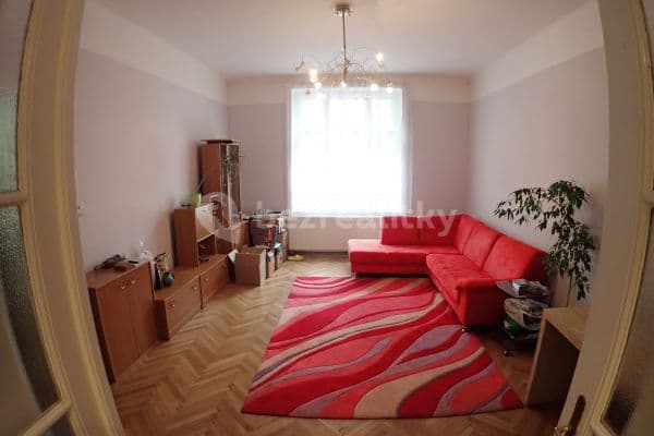 3 bedroom with open-plan kitchen flat to rent, 108 m², Prague, Prague