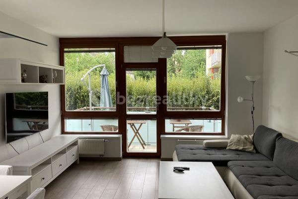 2 bedroom with open-plan kitchen flat to rent, 70 m², Prague, Prague