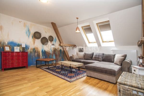 3 bedroom flat to rent, 110 m², Prague, Prague
